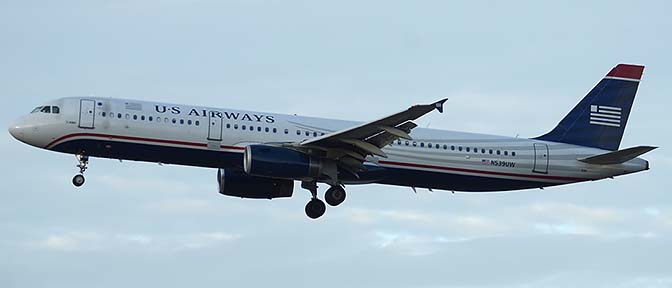 US Airways Airbus A321-231 N539UW, Phoenix Sky Harbor, December 19, 2015